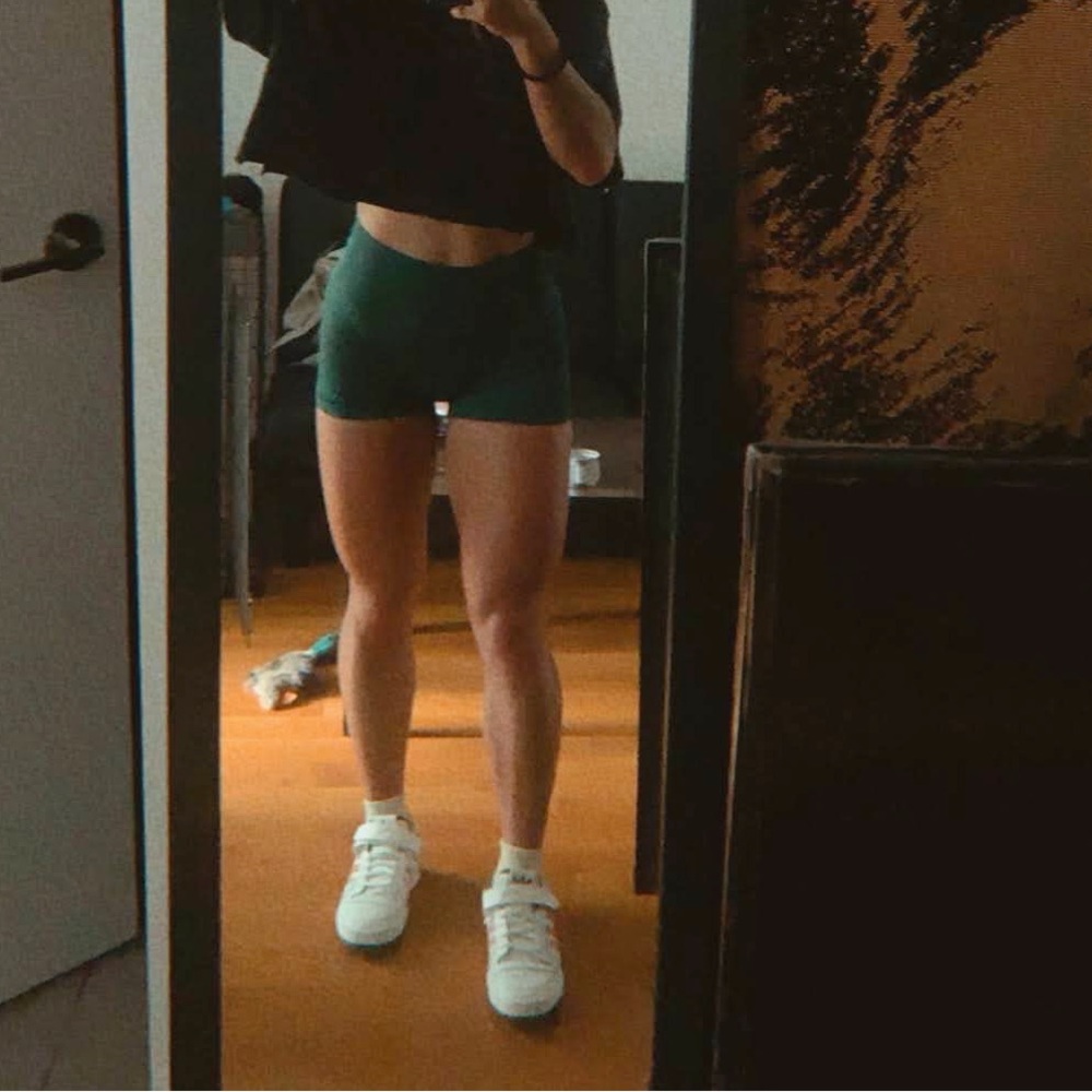 Aritzia TNA spandex shorts
